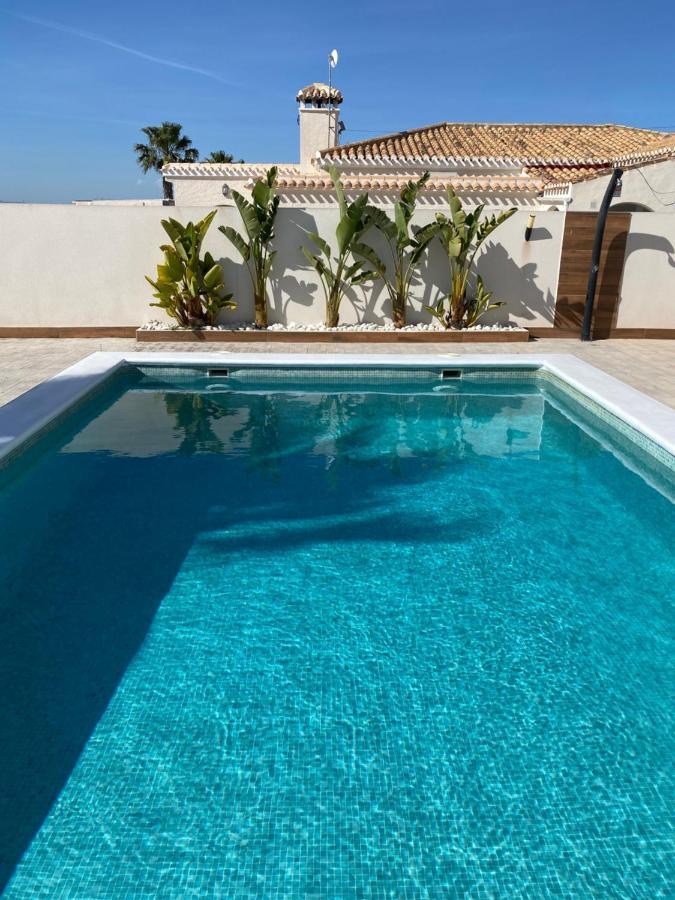 Pink Lagoon Villa Torrevieja Exterior photo