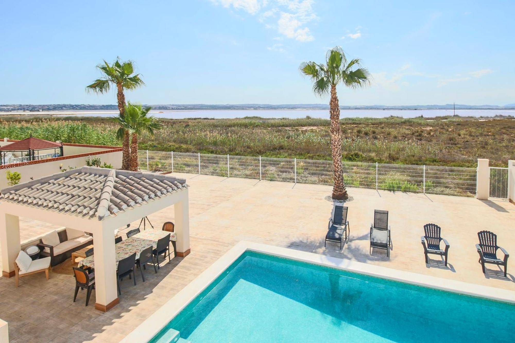 Pink Lagoon Villa Torrevieja Exterior photo
